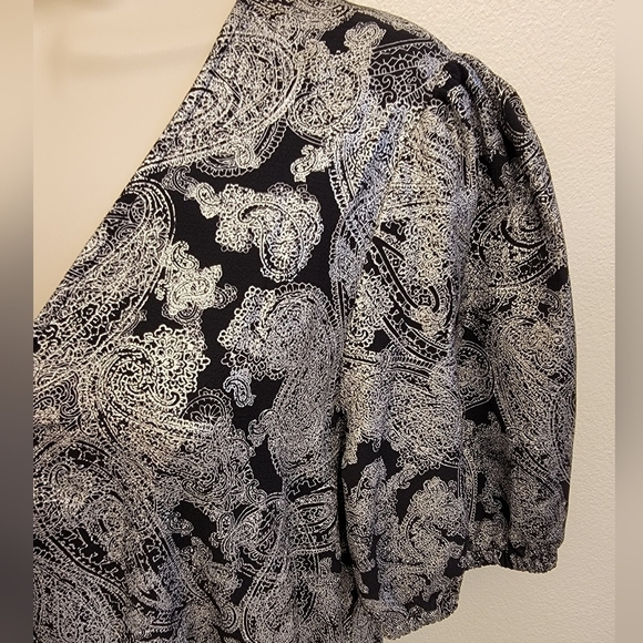 Michael Kors Faux Wrap Short Sleeve Blouse - Picture 4 of 5